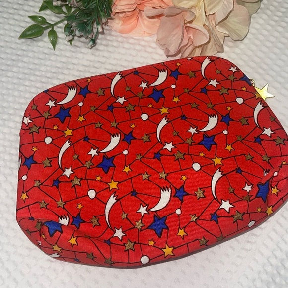 L’Occitane En Provence Cosmetic Bag Castelbajac Paris 8 x 7 x 2 Stars Moon. - Picture 3 of 5